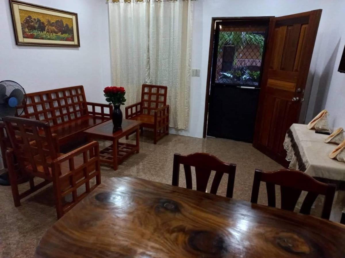 Foxtail Guesthouse Siargao General Luna  Zewnętrze zdjęcie